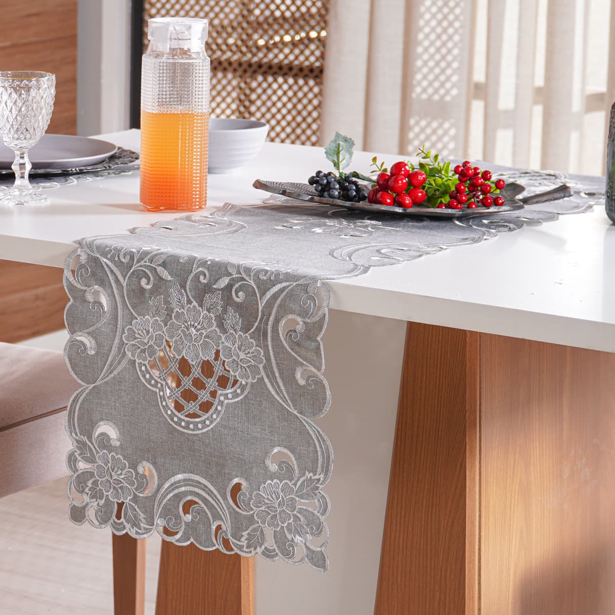TRILHO DE MESA LACE PREMIUM TESSI 45cm x 2,20m CHARLOTTE
